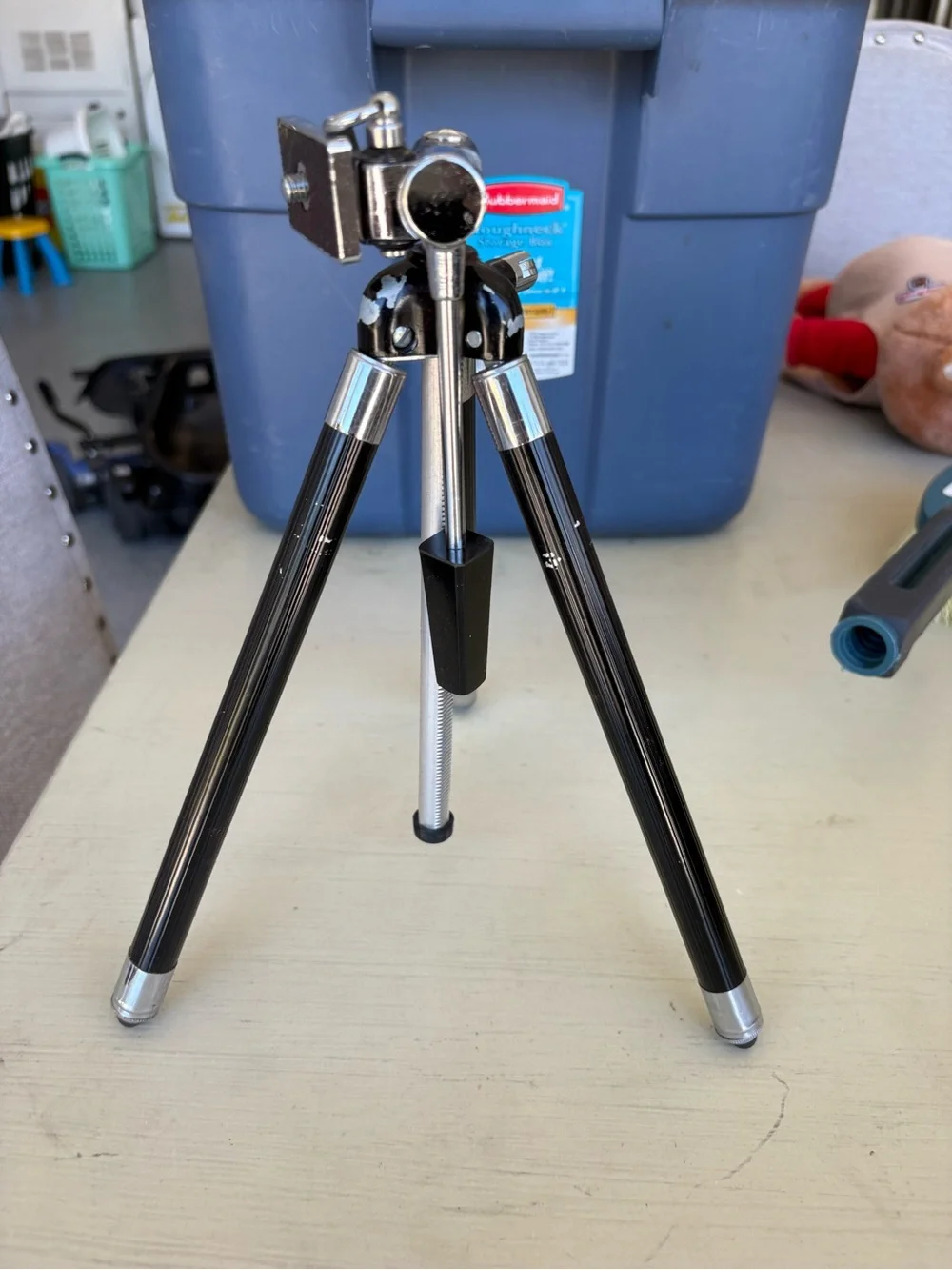 RARE Vintage King Brand Tripod - Rotating Mount - Fully Extends To 44 Inches